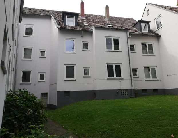 Zum Kühl 26 - schöne 1 ZKB Wohnung im 1. OG *mit Einbauküche* - Photo 1