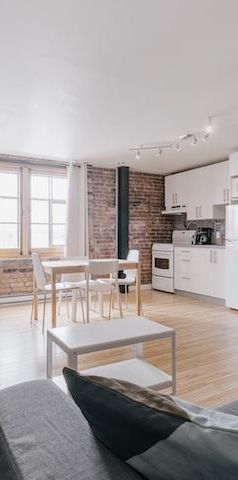 Loft entièrement meublé à louer Vieux-Québec février 2026 - Photo 1