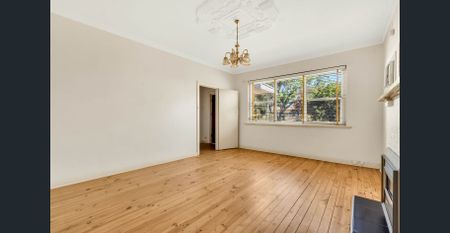 Spacious 3-Bedroom Home with Large Backyard! - Photo 2