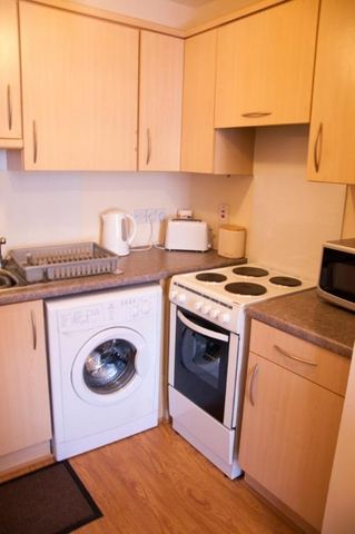 1 bedroom flat to rent - Photo 4