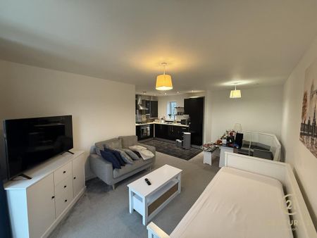 2 bedroom flat to rent - Photo 3