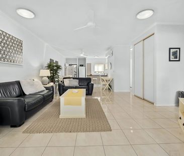 FULLY FURNISHED 2- BEDROOM UNIT WITH POOL & BBQ FACILITIES - Photo 1