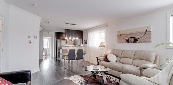 Condo 2 chambres à louer (4 et 1/2) - Emplacement idéal - Photo 2