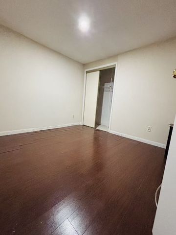 For Lease - 4260 Wakefield Crescent Unit# BSMT, Mississauga, Ontario - Photo 4