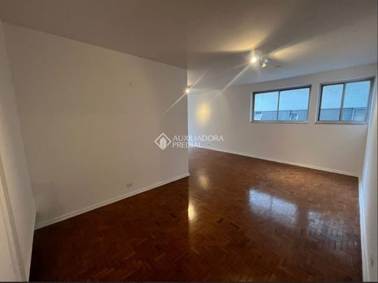 Apartamento com 3 quartos e 175m² para alugar em Jardim Paulista, São Paulo. - Photo 1