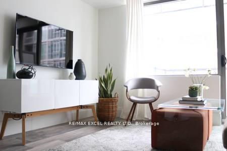 550 Wellington Lofts 55 , #426 - Photo 2