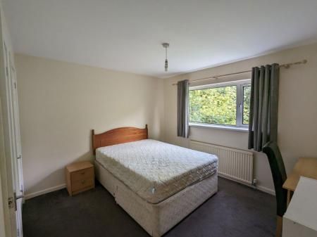 Broom Close - Photo 5