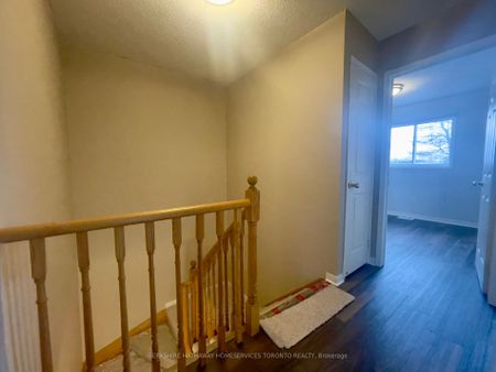 Detached Home For Lease | N8130670 - Photo 5