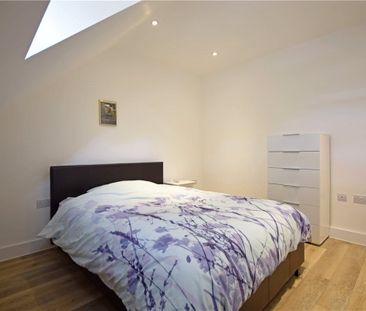 Well presented 1 bedroom apartment situated just to the south of th... - Photo 3