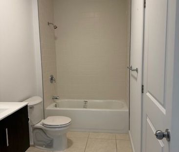 For Lease - 32 Waterleaf Trail, Welland, Ontario - Photo 3