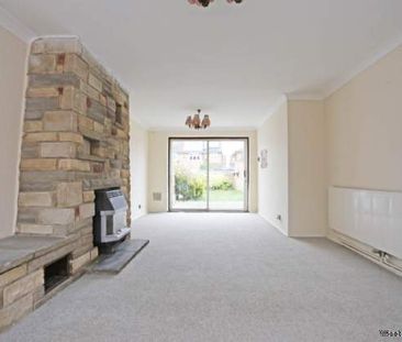 4 bedroom property to rent in Rainham - Photo 4