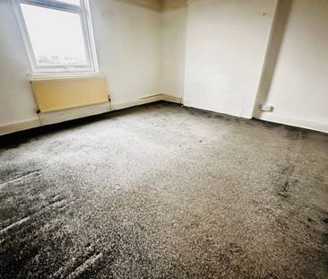 Canford Road - Photo 3