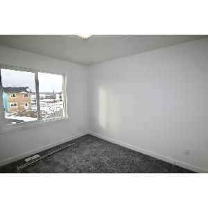 3 Bed 2.5 Bath Double Garage Fort Saskatchewan For Rent - Photo 4