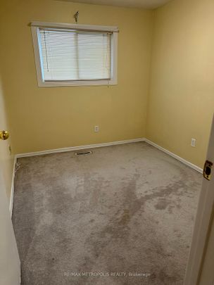 Condo Townhouse For Lease | X8140118 - Photo 1