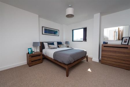 2 bedroom apartment to rent - Photo 3