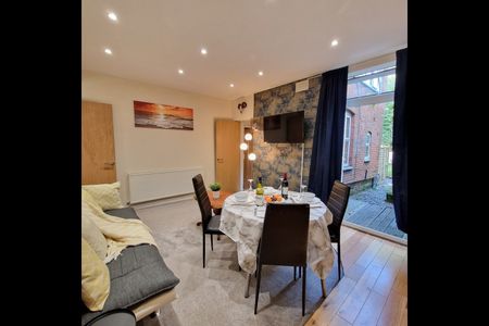 2 Bed Flat, Mount Street, CV5 - Photo 2