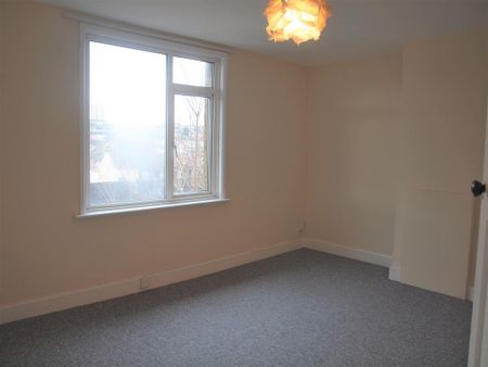2 bedroom semi-detached house to rent - Photo 5