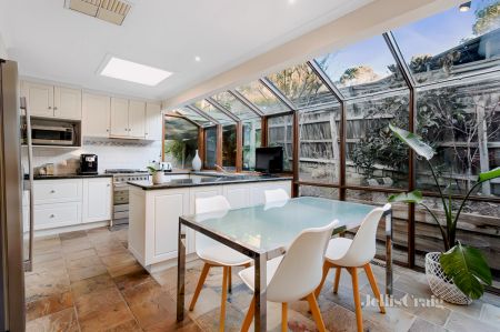 3 Bed, 2 Bath - Photo 5