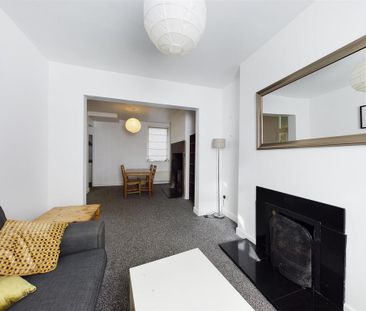 2 bedroom private hall to rent - Photo 6