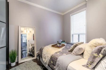 Parkdale Toronto Furnished House Rental by King and Jameson – Gorgeous 2 Bedroom plus 1 Bathroom with Gourmet Kitchen and Private Terrace - Photo 5