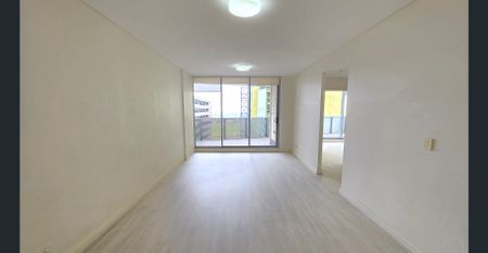 Security two-bedroom apartment with magnificent views - Photo 2