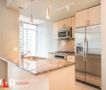 Condo in Downtown Vancouver, BC - Photo 4