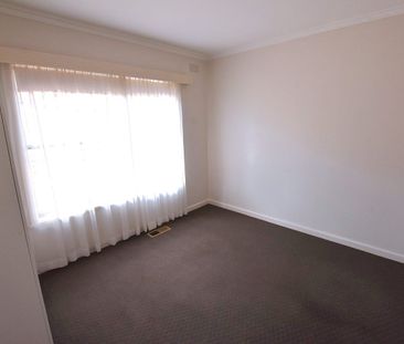 6 William St, Newborough, Vic 3825 - Photo 2