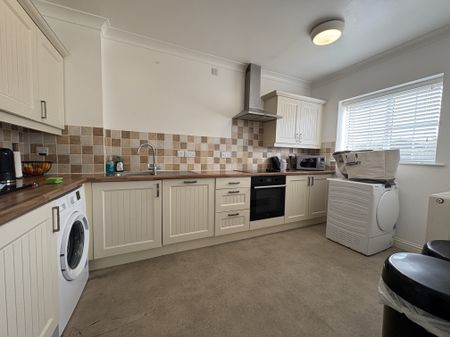 Holly Close, March, Manea - Photo 5