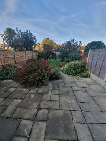 4 bedroom terraced house to rent - Photo 4