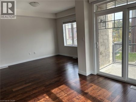 1169 GARNER Road E Unit# 18, Ancaster, Ontario, L9G0G8 - Photo 2