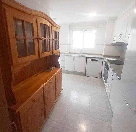 LONG TERM RENTAL. APARTMENT FOR RENT WITH 4 BEDROOMS - Photo 2