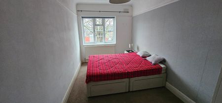 Lampton Road, Hounslow TW3, London - Photo 3