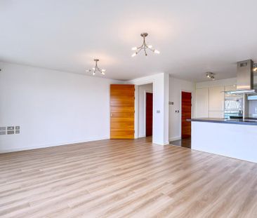 2 bedroom apartment to rent - Photo 3