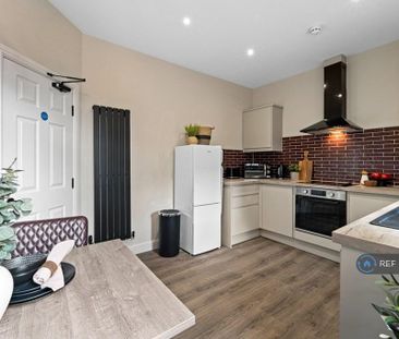 1 bedroom in a house share to rent - Photo 6