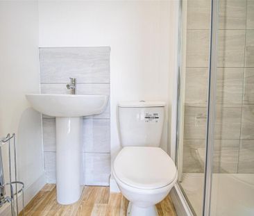 House to rent - Photo 2