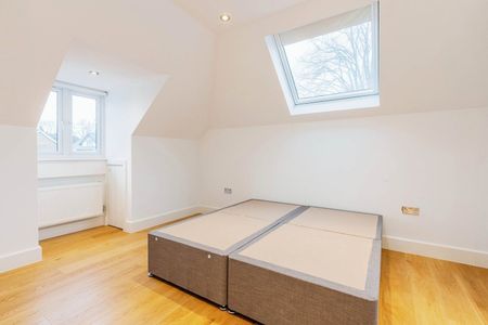 2 Bed Flat, Finchley Lane, NW4 - Photo 4