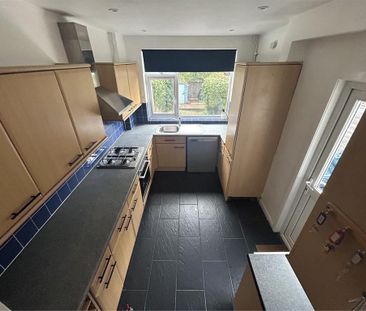 2 bedroom semi-detached house to rent - Photo 6