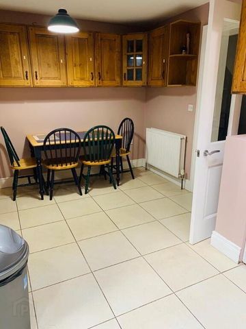 Duncairn Gardens, Room 1, R2 & R5. All Utiliity Bills Included, Belfast, BT15 2GN - Photo 3