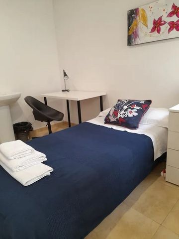 Carrer de Sant Eudald, Barcelona, Catalonia 08023 - Photo 4