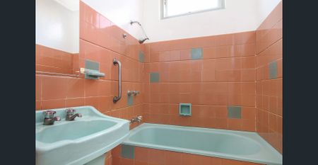 3 Bedroom Unit - Photo 4