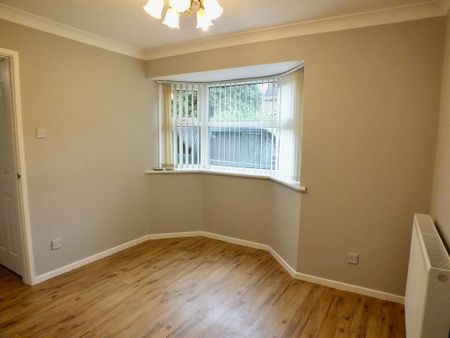 4 bedroom detached house to rent - Photo 3