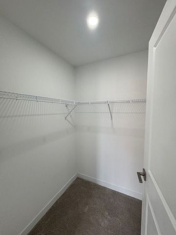 For Lease - 4035 Hickory Drive Unit# 4, Mississauga, Ontario - Photo 4