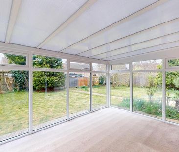 3 bedroom detached bungalow to rent - Photo 4