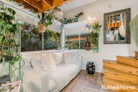 Modern Loft Living - Photo 4