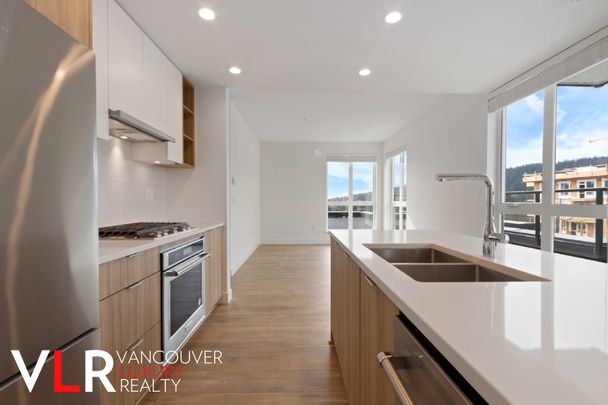 Condo in Coquitlam, BC - Photo 1