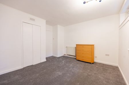 Caledonia Road - Photo 3