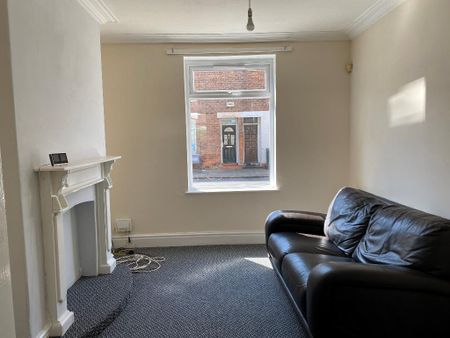 2 bedroom terraced house to rent - Photo 5