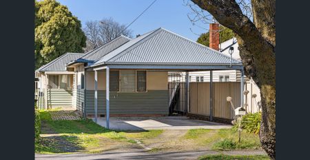 Charming Central Living - Photo 5