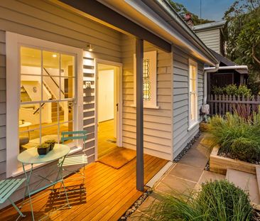 Enchanting 4 Bedroom Family Home - Photo 6