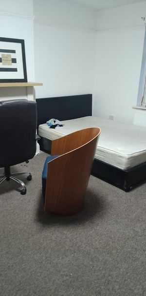 Room in a Shared House, Nottingham, NG7 - Photo 1